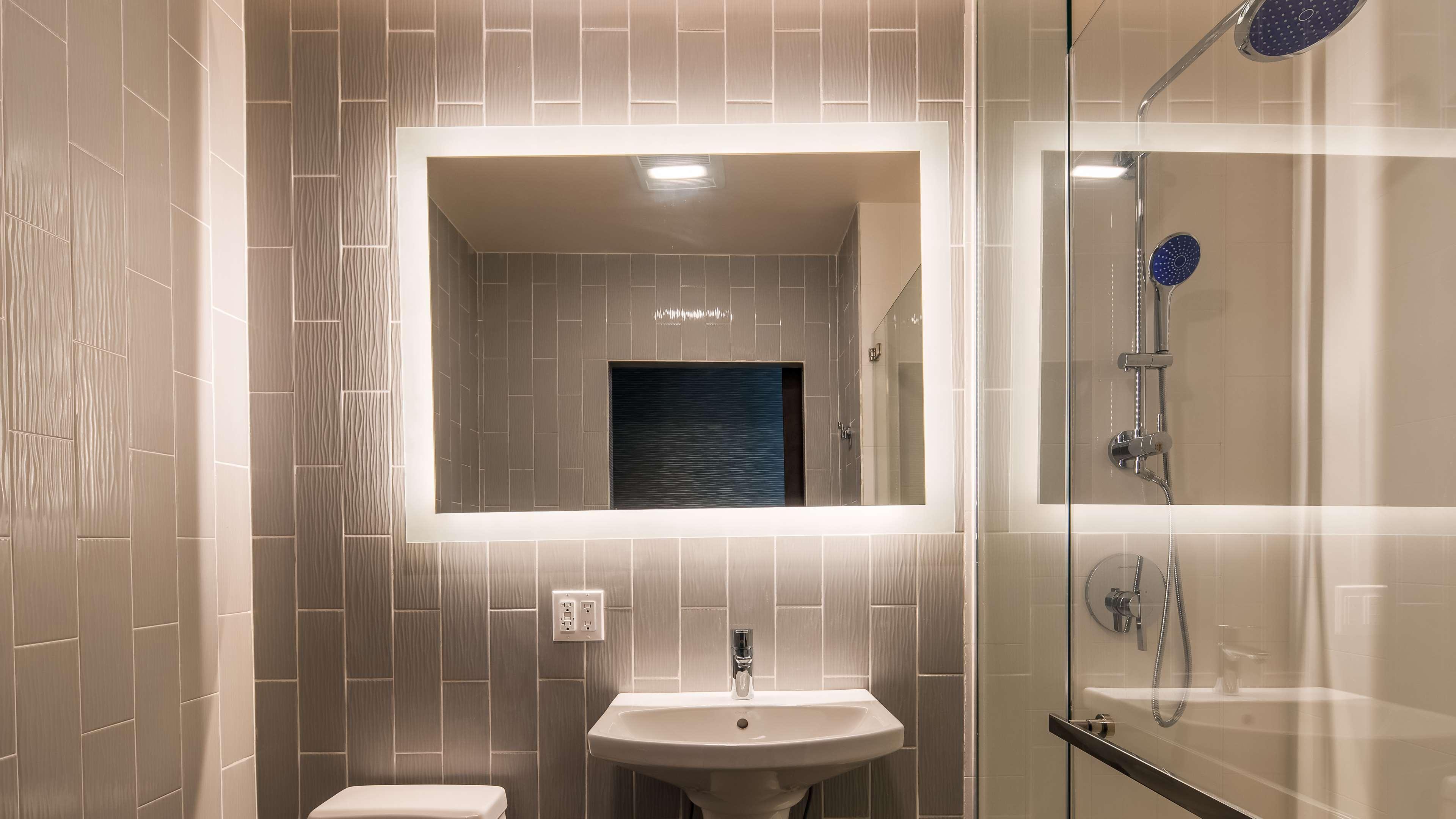 Glo Best Western Brooklyn Nyc New York Bagian luar foto