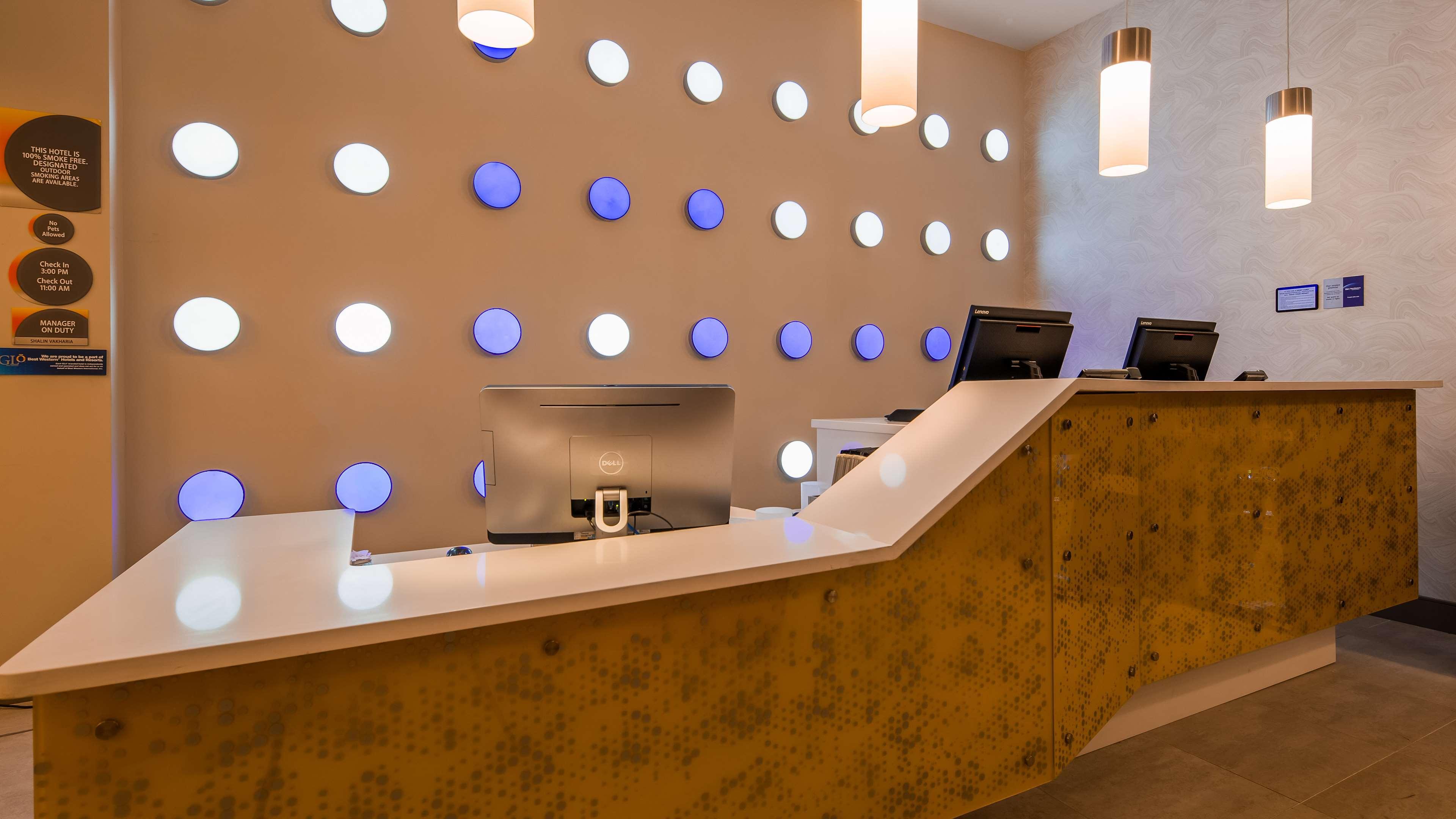 Glo Best Western Brooklyn Nyc New York Bagian luar foto