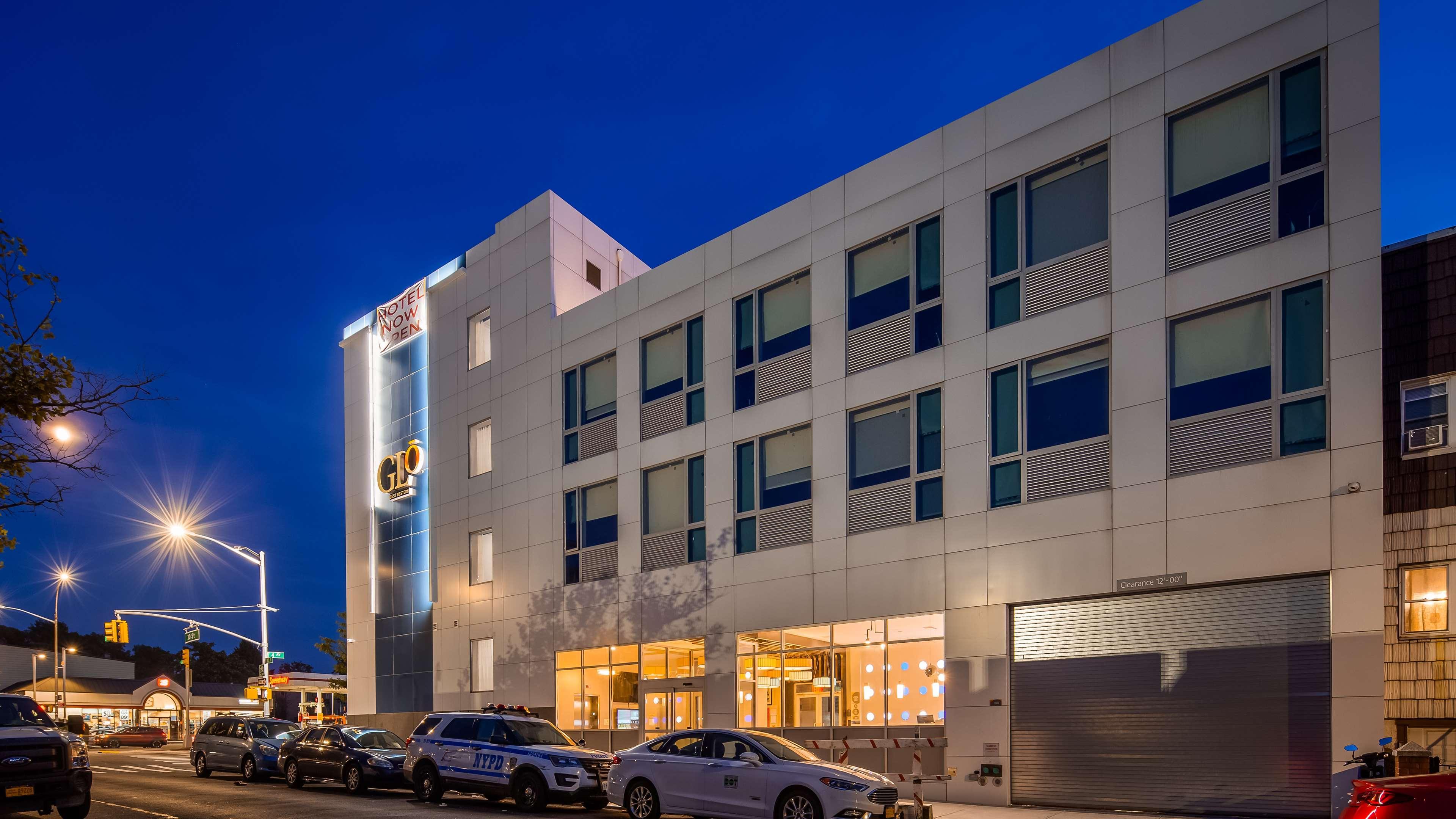 Glo Best Western Brooklyn Nyc New York Bagian luar foto